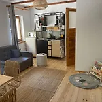 Lulu Bed & Breakfast Piaseczno (Masovia)