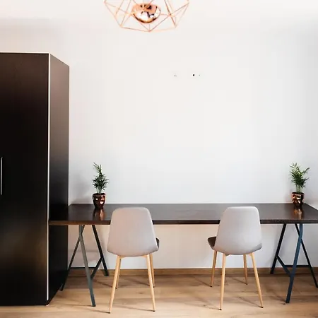 Lulu Piaseczno Bed & Breakfast
