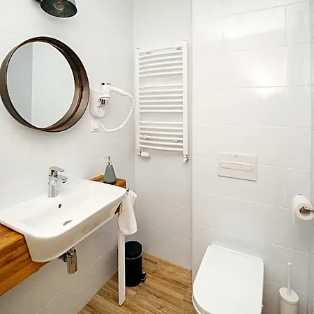 Lulu Bed & Breakfast 3*