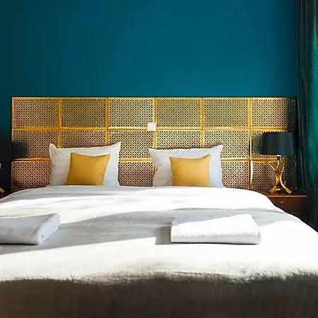 Lulu Bed & Breakfast 3*